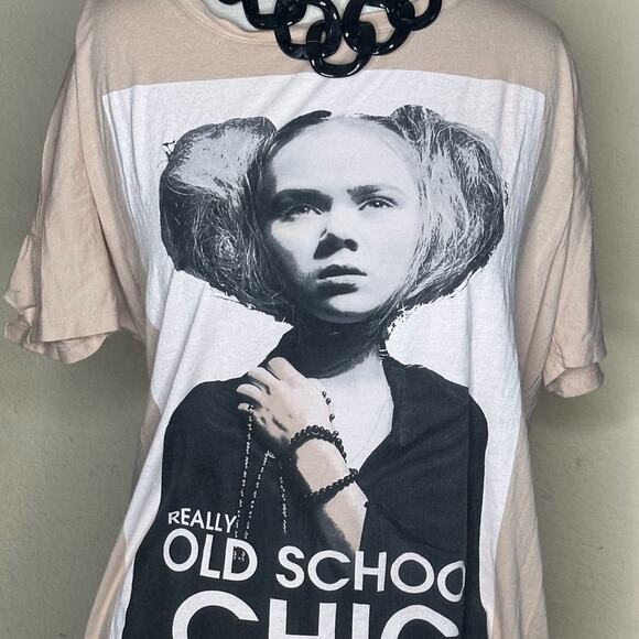 REALLY OLD SCHOOL CHIC Tee SHIRT made by BLACKBOOK SIZE US 6 ✅Measurements - Picture 4 of 4
